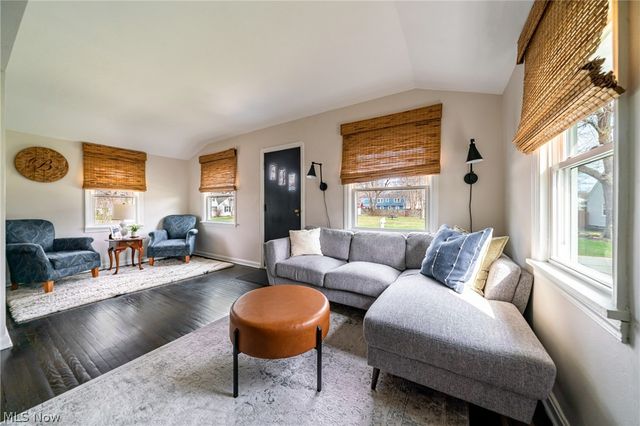 192 Sunset Road, Avon Lake, OH 44012