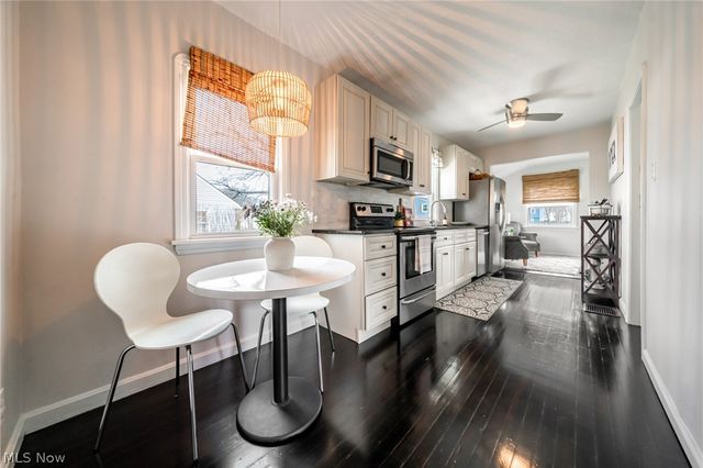 192 Sunset Road, Avon Lake, OH 44012