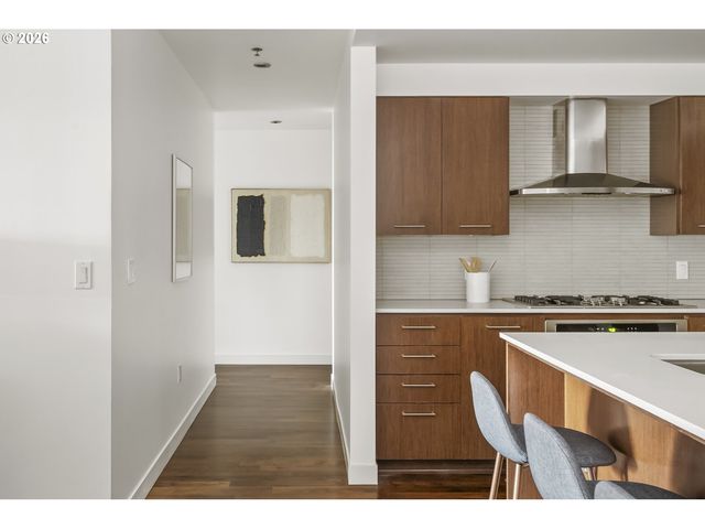 1310 Nw NAITO Pkwy 505A, Portland, OR 97209