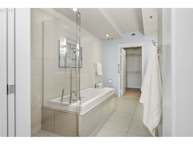 1310 Nw NAITO Pkwy 505A, Portland, OR 97209