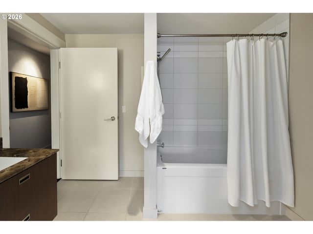 1310 Nw NAITO Pkwy 505A, Portland, OR 97209