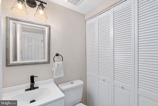 2801 BANKS CT, Dumfries, VA 22026