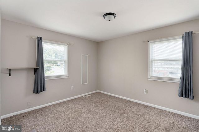 2801 BANKS CT, Dumfries, VA 22026