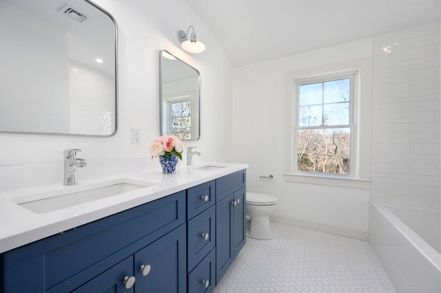 21 Seneca Lane, Sandwich, MA 02563