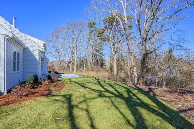 21 Seneca Lane, Sandwich, MA 02563