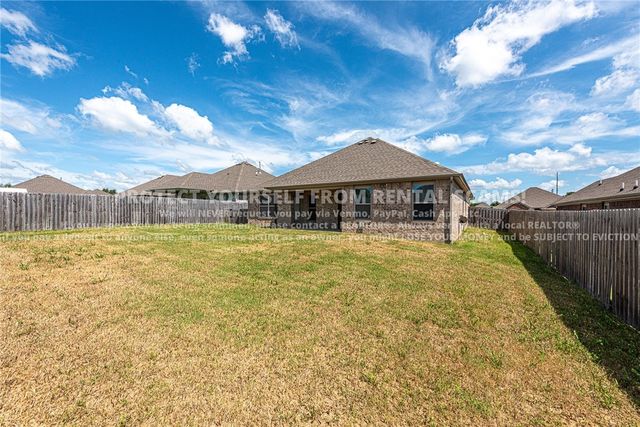 1111 Tulip Street, Centerton, AR 72719