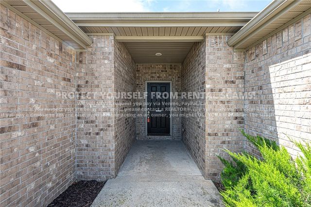 1111 Tulip Street, Centerton, AR 72719