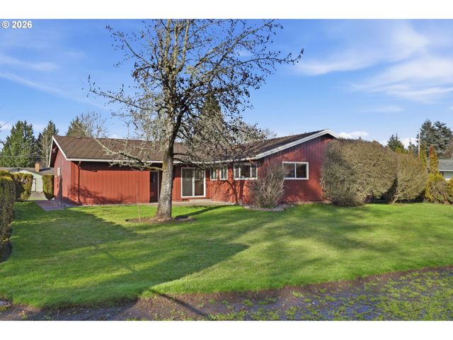 922 Ne DONELSON Rd, Hillsboro, OR 97124