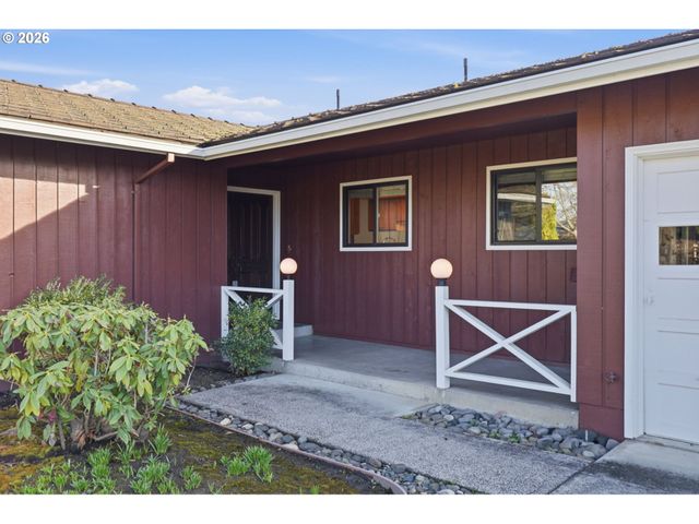 922 Ne DONELSON Rd, Hillsboro, OR 97124