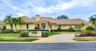 823 CARNOUSTIE DRIVE, Venice, FL 34293