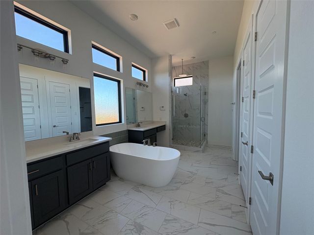 18808 Hopper LN, Austin, TX 78738