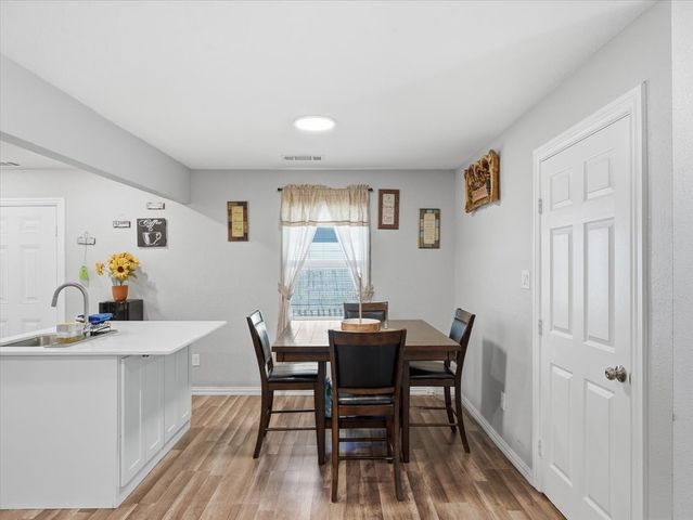 1801 Lawther Drive, River Oaks, TX 76114