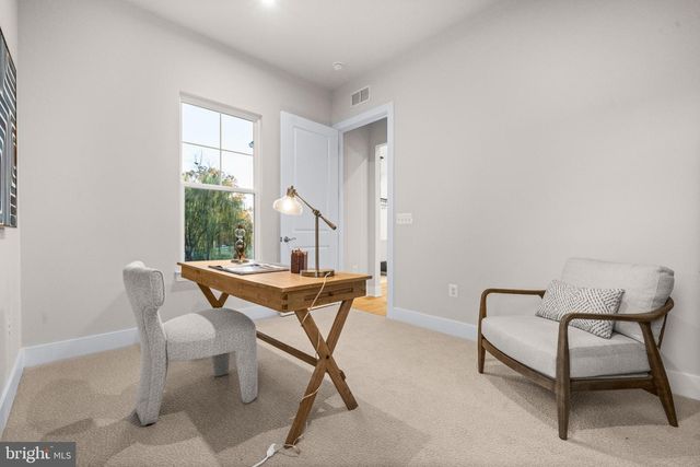 7505 MAGARITY RD, Falls Church, VA 22043