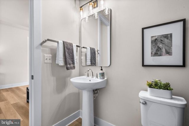 7505 MAGARITY RD, Falls Church, VA 22043