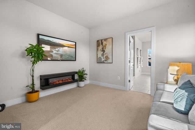 7505 MAGARITY RD, Falls Church, VA 22043