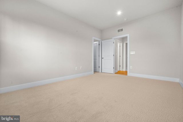 7505 MAGARITY RD, Falls Church, VA 22043