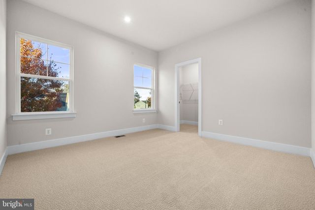 7505 MAGARITY RD, Falls Church, VA 22043