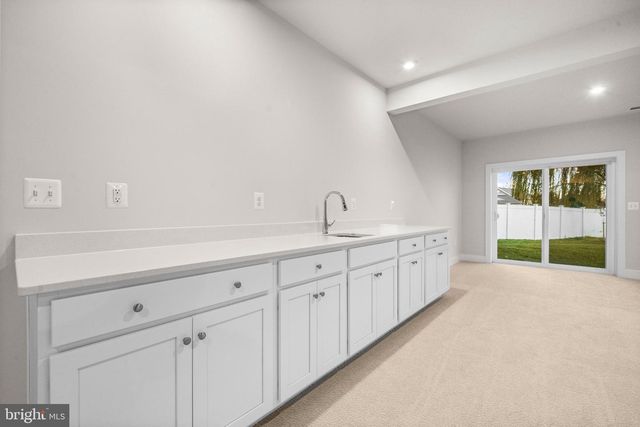 7505 MAGARITY RD, Falls Church, VA 22043