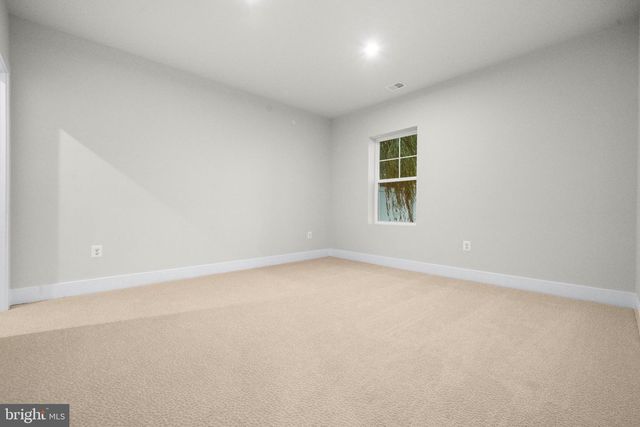 7505 MAGARITY RD, Falls Church, VA 22043
