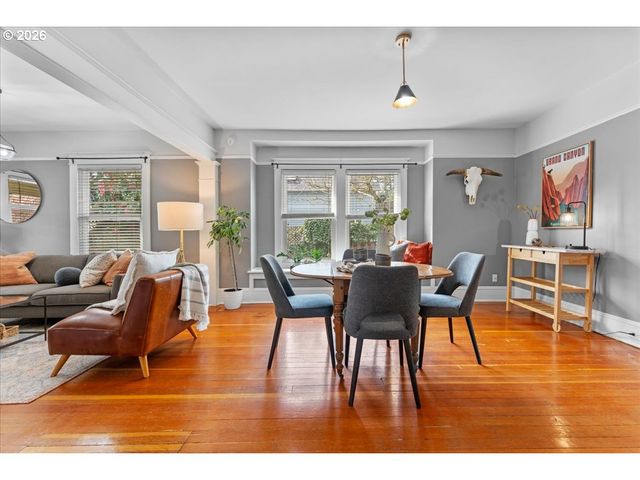 8547 N OSWEGO Ave, Portland, OR 97203