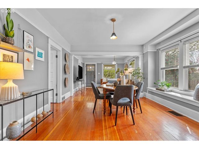 8547 N OSWEGO Ave, Portland, OR 97203