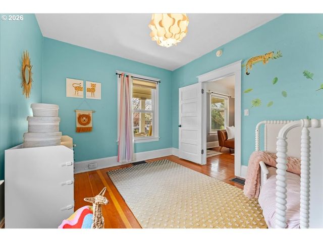 8547 N OSWEGO Ave, Portland, OR 97203