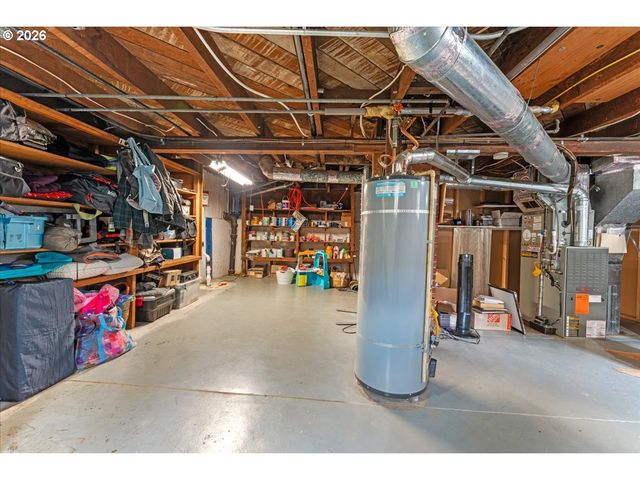 8547 N OSWEGO Ave, Portland, OR 97203