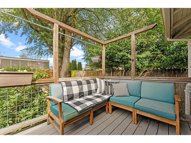 8547 N OSWEGO Ave, Portland, OR 97203