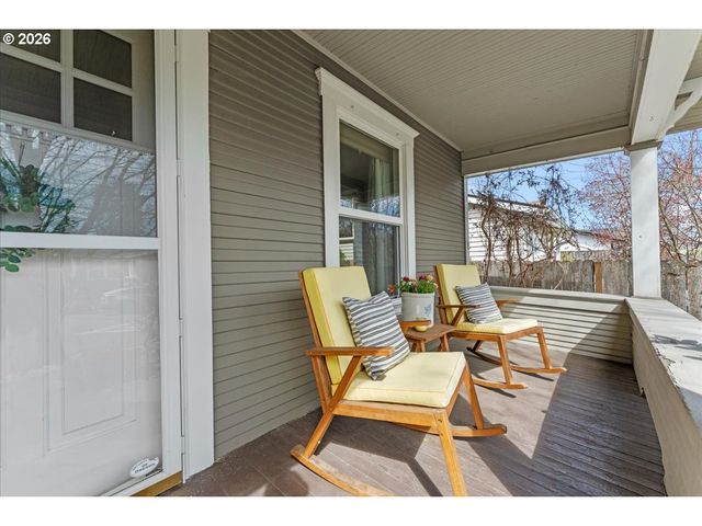 8547 N OSWEGO Ave, Portland, OR 97203