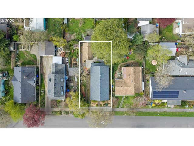 8547 N OSWEGO Ave, Portland, OR 97203