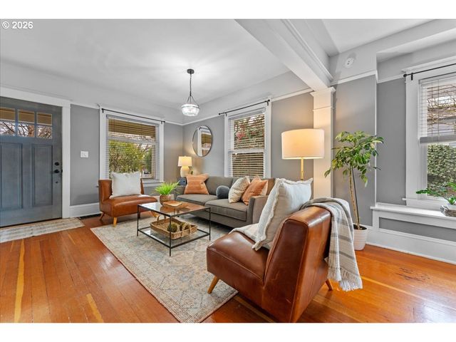 8547 N OSWEGO Ave, Portland, OR 97203