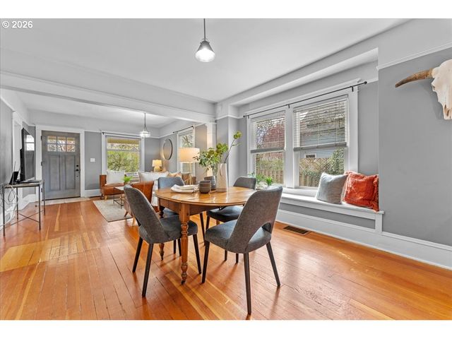 8547 N OSWEGO Ave, Portland, OR 97203