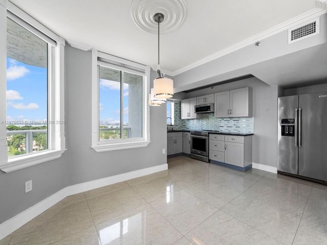 5900 Collins Ave 1201, Miami Beach, FL 33140