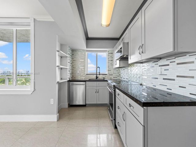 5900 Collins Ave 1201, Miami Beach, FL 33140