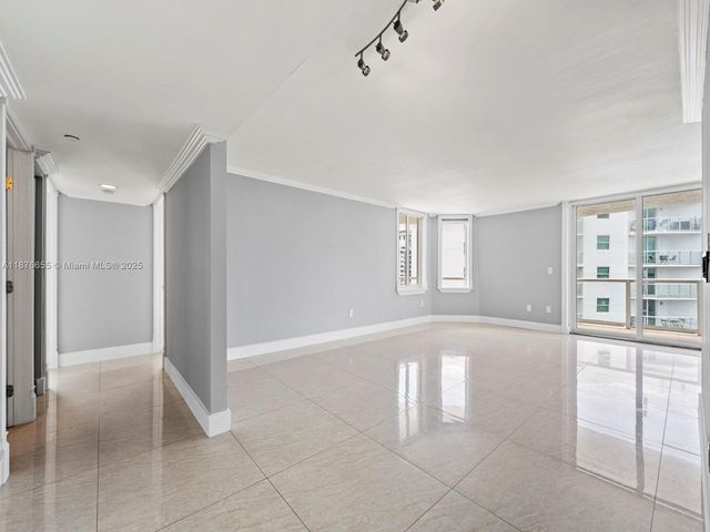 5900 Collins Ave 1201, Miami Beach, FL 33140