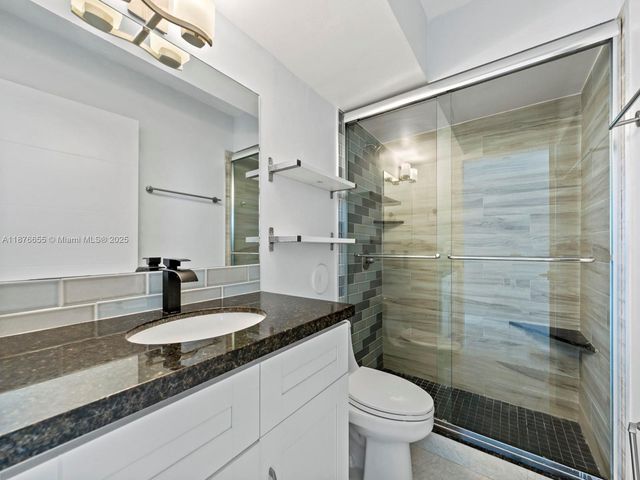 5900 Collins Ave 1201, Miami Beach, FL 33140