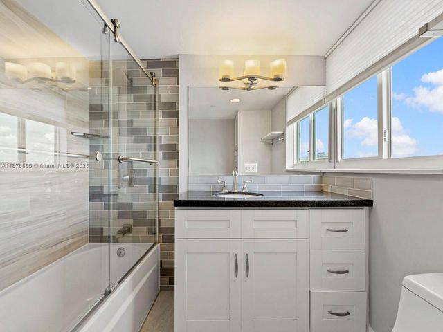 5900 Collins Ave 1201, Miami Beach, FL 33140