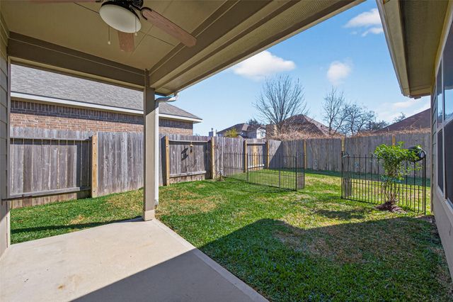 2248 Ivy Wall Drive, Conroe, TX 77301