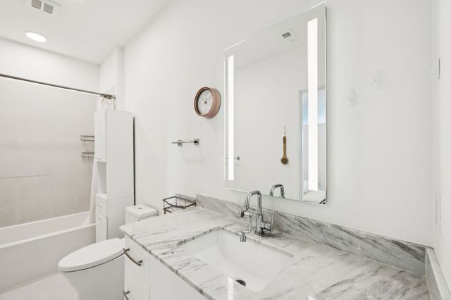 806 Olympic St Apt 303, Nashville, TN 37203
