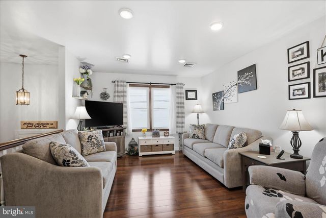 3481 MOUNT JOY RD, Mount Joy, PA 17552