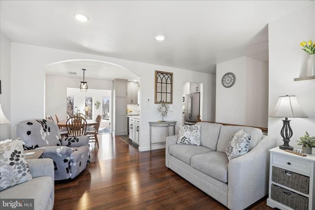 3481 MOUNT JOY RD, Mount Joy, PA 17552