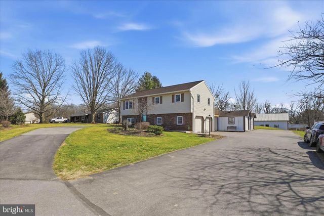 3481 MOUNT JOY RD, Mount Joy, PA 17552