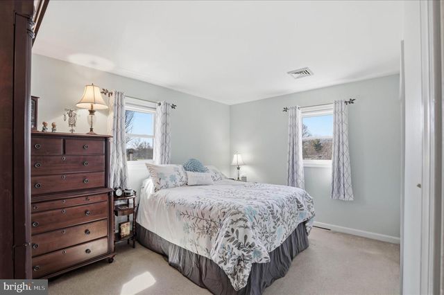 3481 MOUNT JOY RD, Mount Joy, PA 17552