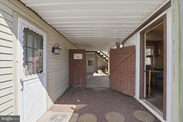 3481 MOUNT JOY RD, Mount Joy, PA 17552