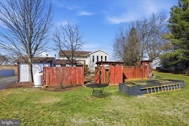 3481 MOUNT JOY RD, Mount Joy, PA 17552