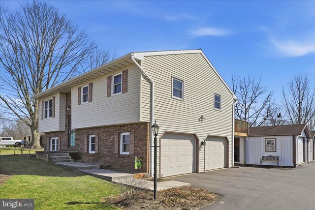 3481 MOUNT JOY RD, Mount Joy, PA 17552