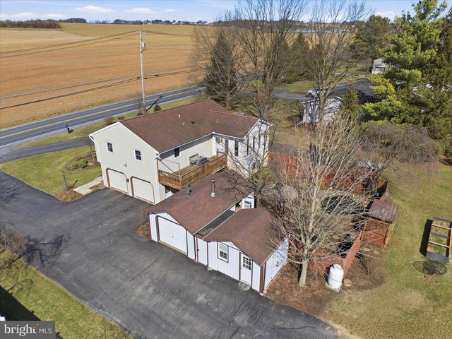 3481 MOUNT JOY RD, Mount Joy, PA 17552