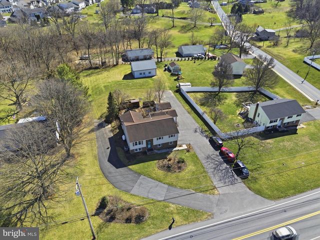 3481 MOUNT JOY RD, Mount Joy, PA 17552