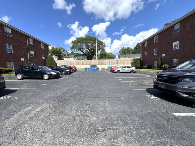 5 Carey Ave G1, Watertown, MA 02472