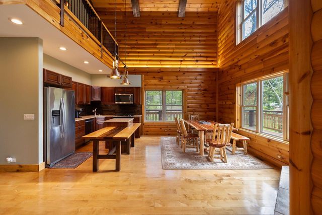 S5731 Devils Lake Parkway, Baraboo, WI 53913